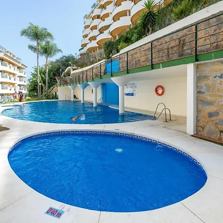 Apartment Senorio De Aloha In Puerto Banus