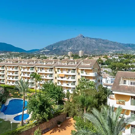 Senorio De Aloha In Puerto Banus Apartment