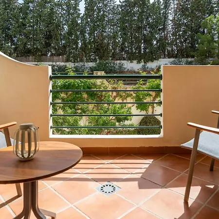 Apartment Senorio De Aloha In Puerto Banus Marbella