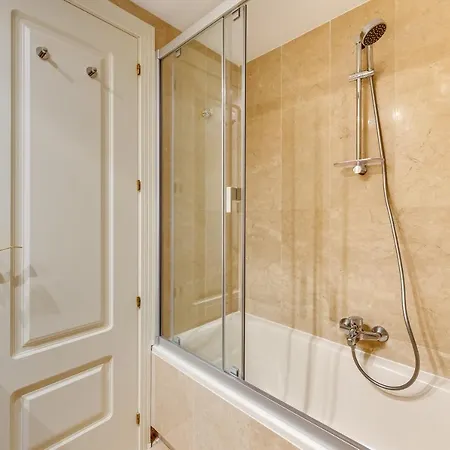 Apartment Senorio De Aloha In Puerto Banus Marbella